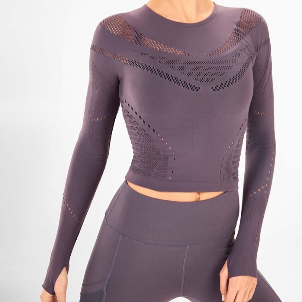 Sarah Sculptknit Long Sleeve Crop Top - Shadow